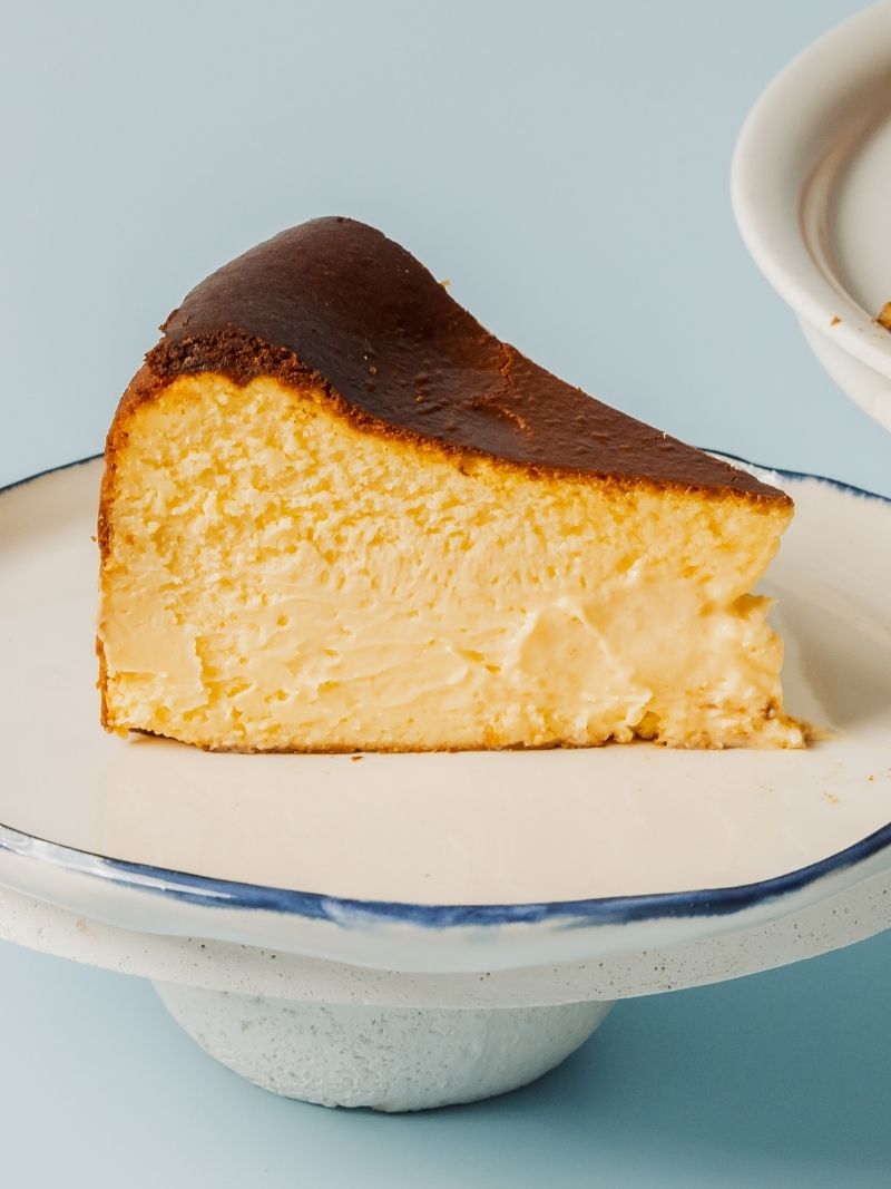 Huckleberry Burnt Cheesecake