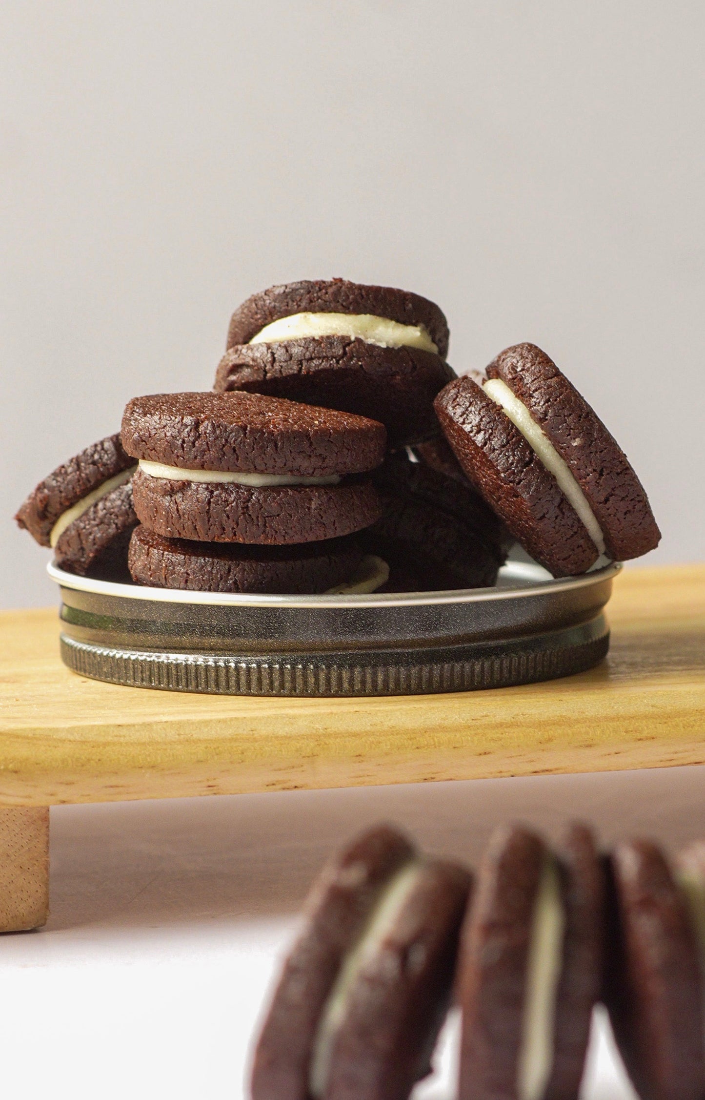 Huckleberry Cookie Sandwich