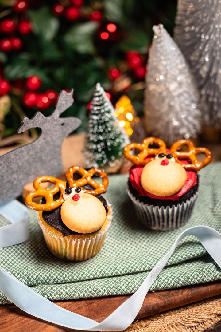 Rudolph the Red-Nosed Reindeer Cupcake (6pcs) (12pcs)