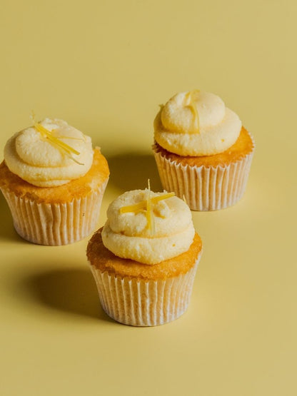 Lemon Curd Cupcake
